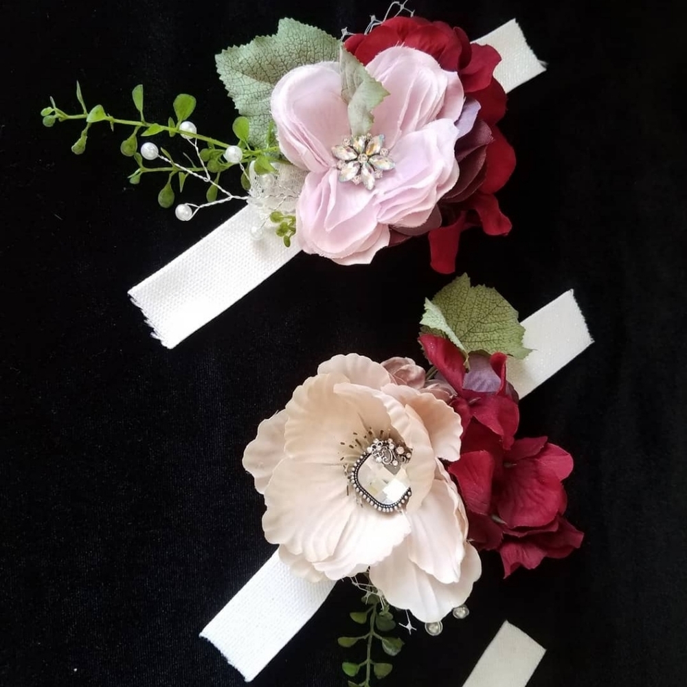 Custom Floral Accessories Mystery Bundle - Picture 7 of 16